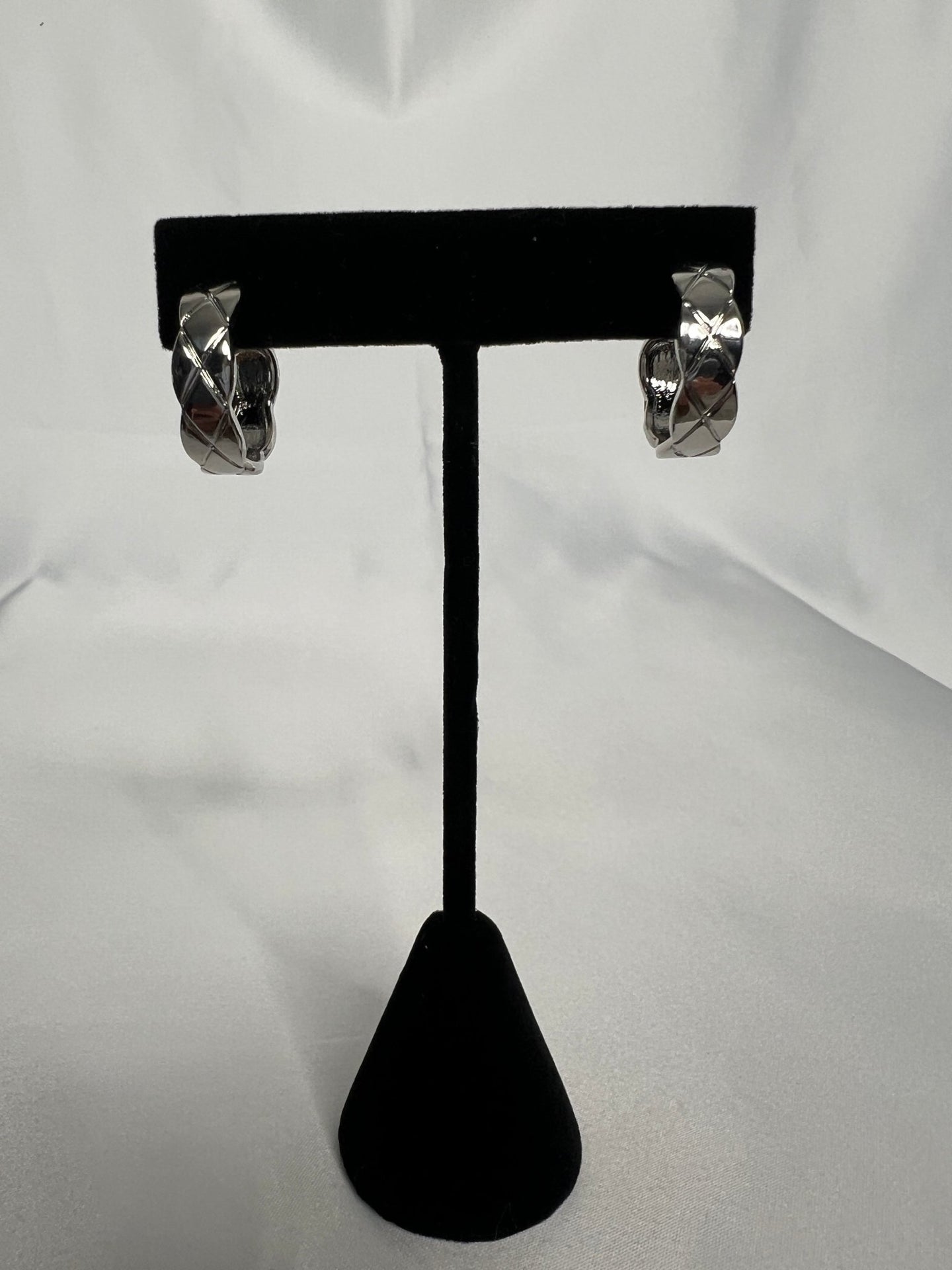 /Silver/ Diamond Design Hoop - Simply Amy